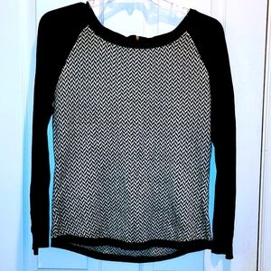 89th & Madison Blacke and white sweater. Size Large
